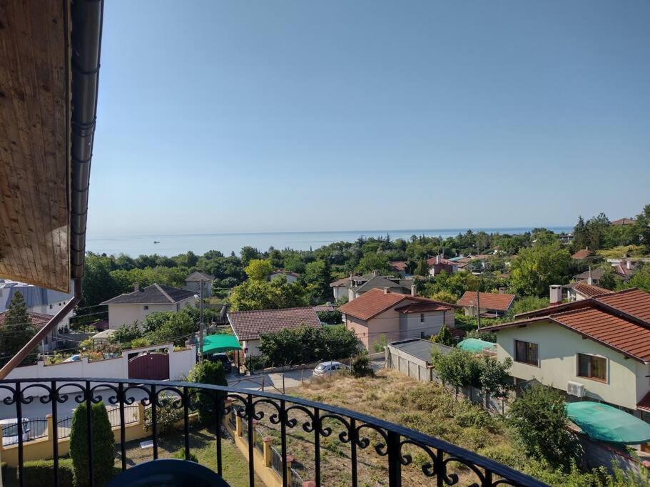 Luxury Seaview 2-Bedroom Apartments Blue Elephant Balchik Eksteriør billede